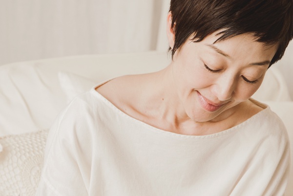 吉川千明さんの毎日YOJO④　お灸で血行促進、20秒の簡単ケア。　