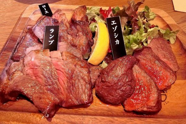 函館の老舗洋食店「五島軒」が札幌に。名物カレーとえぞ鹿肉を堪能