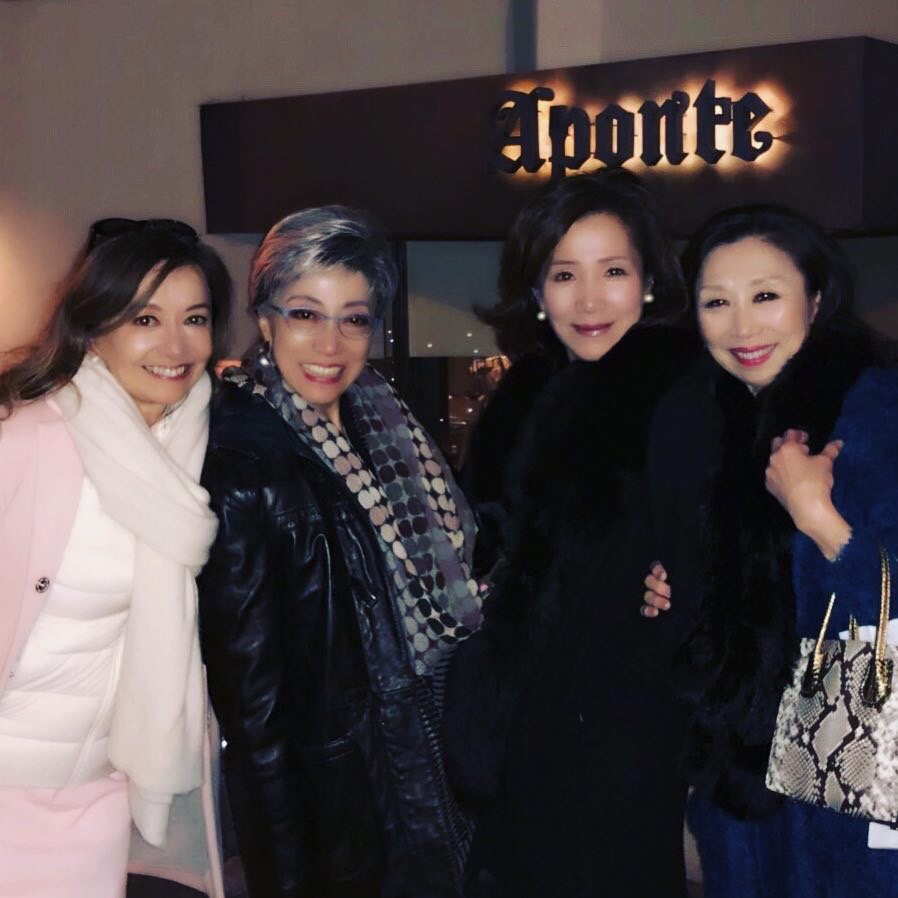 The Fujiyama Sisters のディナーショー、チケット営業がんばりました～