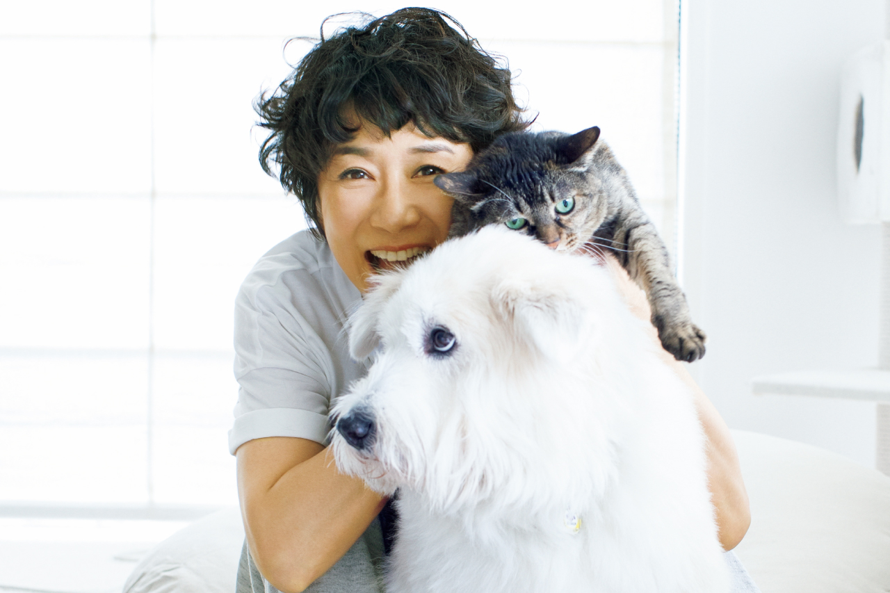 黒田知永子さんの大切なもの「保護犬、保護猫の3匹」「住まいの香り」「気の置けない友達」