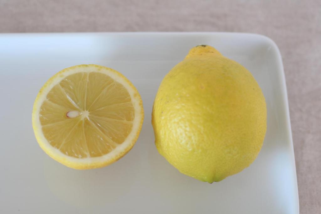 レモンのリスボン種の切り口
