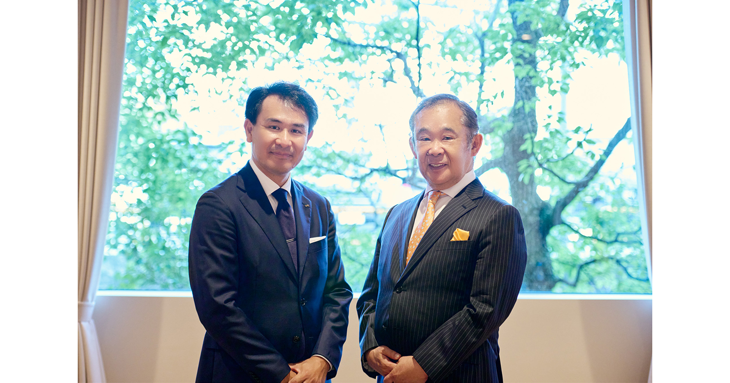 柳澤厚生先生（左）とSPIC社長の芝田崇行さん