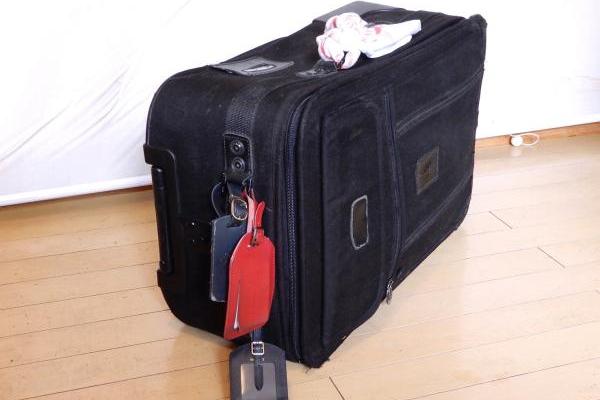 【小野アムスデン道子さんに相談！】スーツケースを新調したい。容量が大きいのがいいけれど、重いのはイヤ。そんな“いいとこどり”なものってあるの？