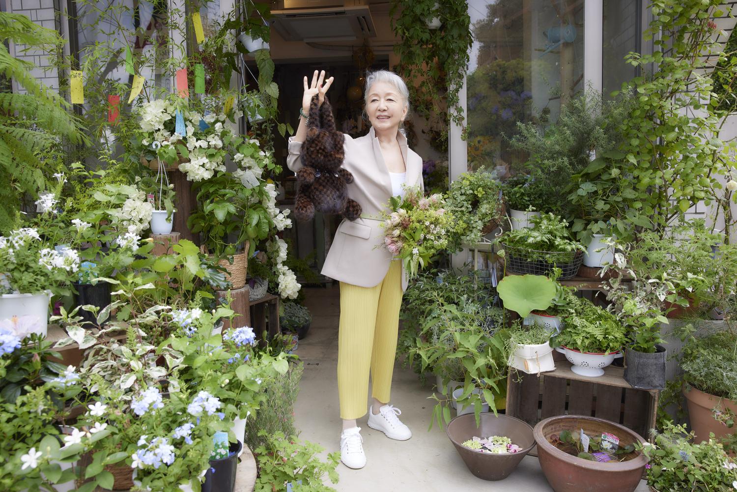 草笛光子　90歳のクローゼット　近所の花屋さんで