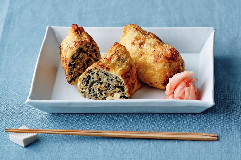 お米の代わりに油揚げにおからを詰めて「おからの焼きいなり寿司」／藤井恵さん「糖質オフ」レシピ