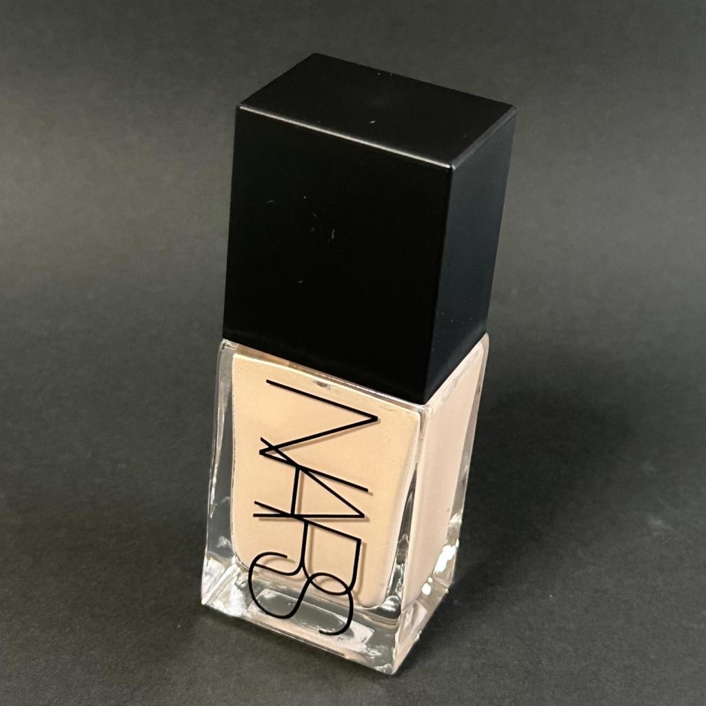 NARS ライトリフレクティング ファンデーション