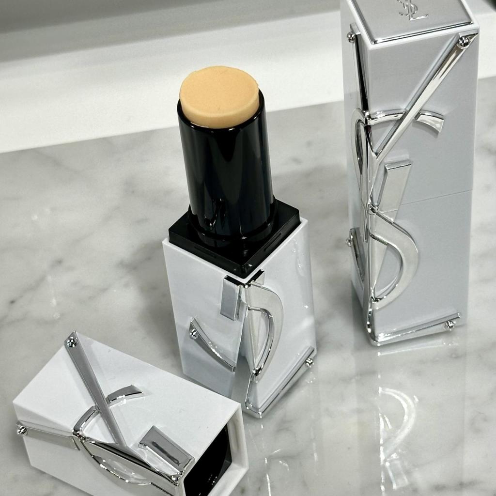 ピュアショット セラムインスティック／YSL BEAUTY