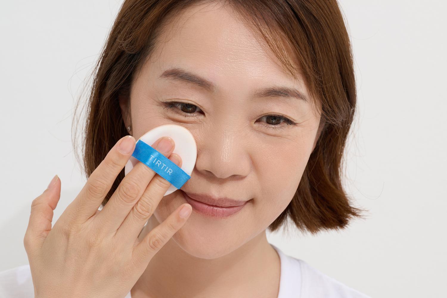 冷感ファンデーションをつける