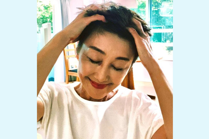 更年期からの抜け毛・細毛に。私が頼る「オイルとローズマリーケア」