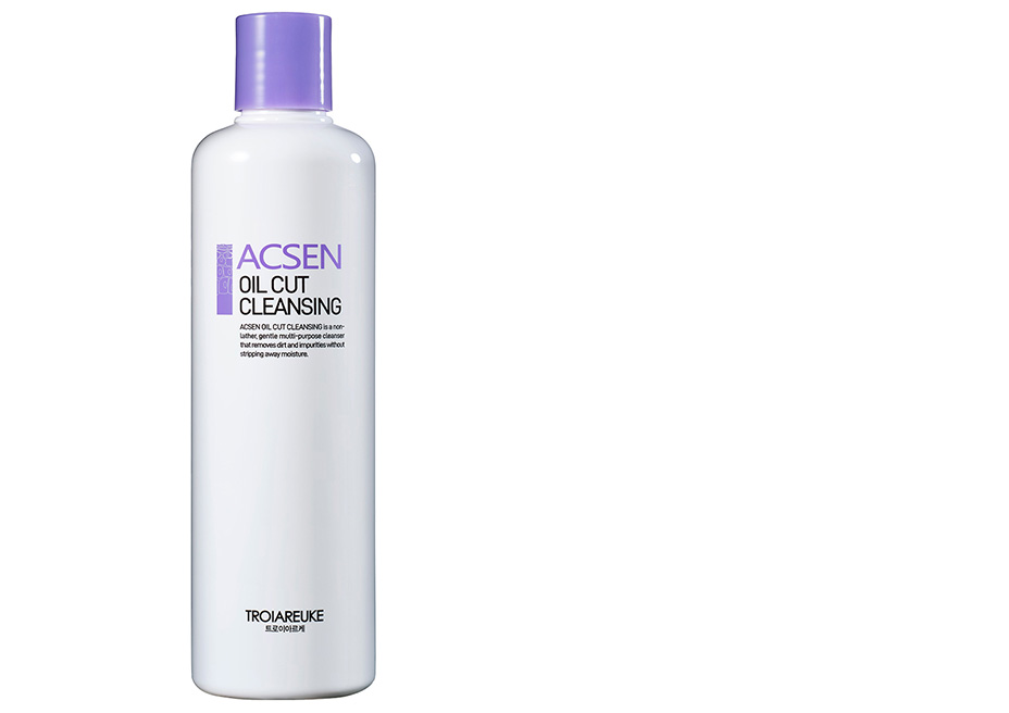 トロイアルケ アクセン オイルカットクレンジング 120ml ¥6,600・300ml ¥14,300/トロイアルケ ジャパン