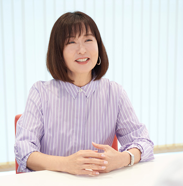 倉田真由美さん