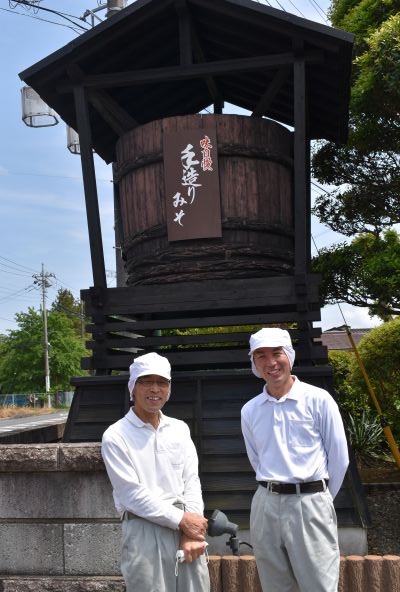 ヤマイチ味噌　坪井社長と坪井会長