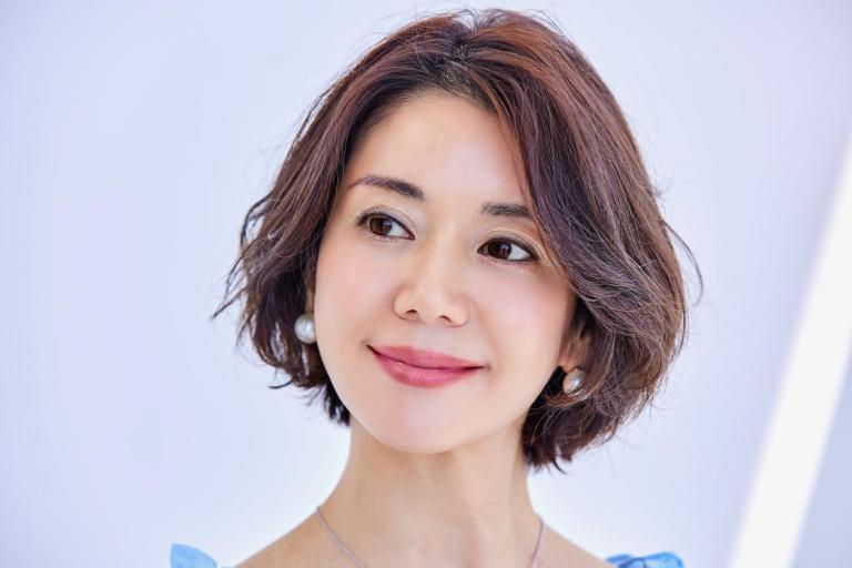 【40代、50代のヘア】ひし形フォルムの黄金バランスが小顔見せの決め手！ ほのかなハイライトでつややかさを演出して