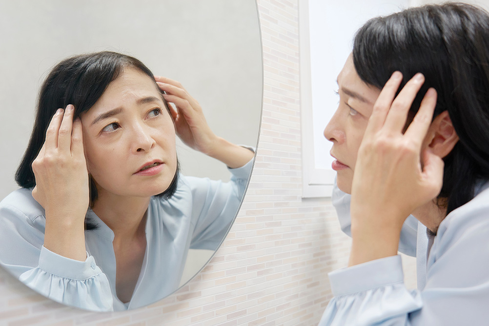 髪質変化で、やむなくショートヘアにするお年頃?